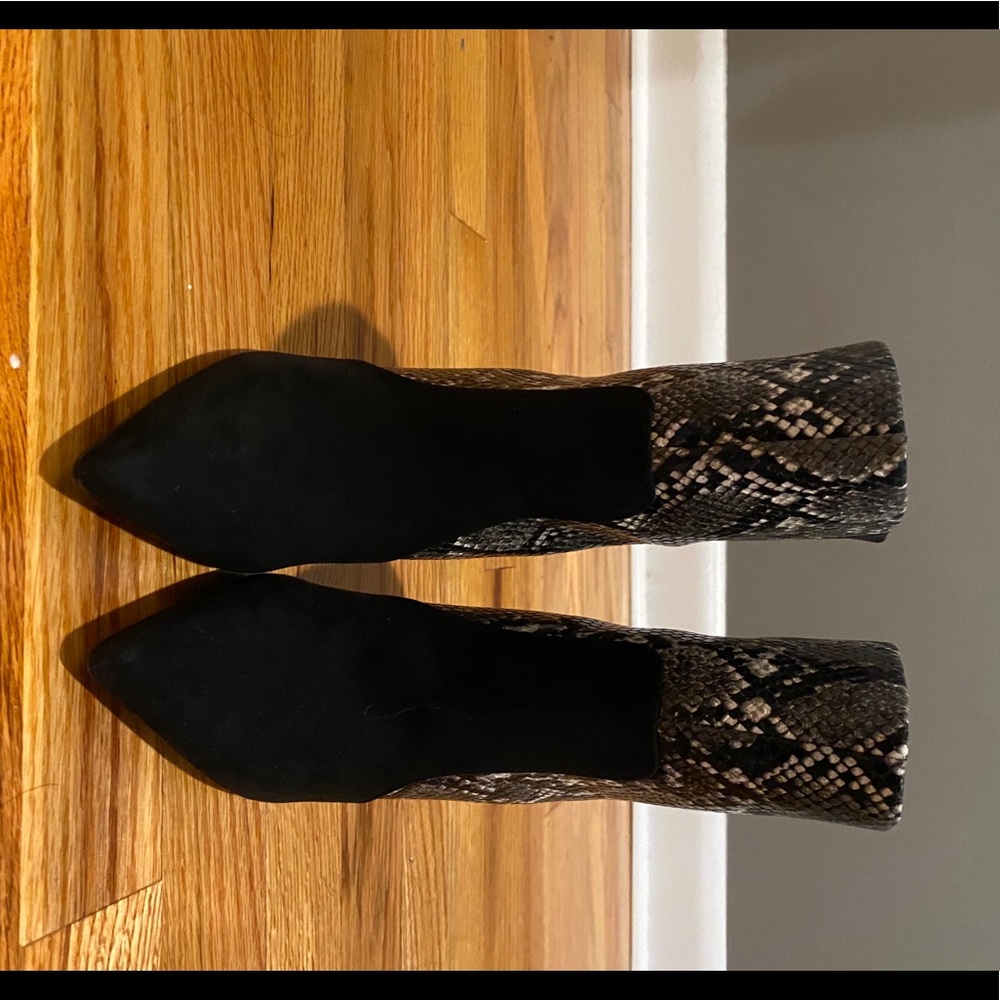 Brand new snake print black bootie